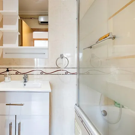 Lena Апартаменты